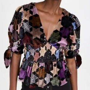 Sea New York Estella Smocked V-neck Velvet Top - NWT - women’s small